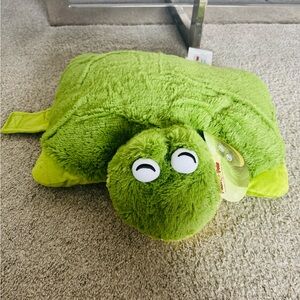 NWT Pillow Pets “Friendly Frog” 18" Plush Animal Pillow Stuffed Animal